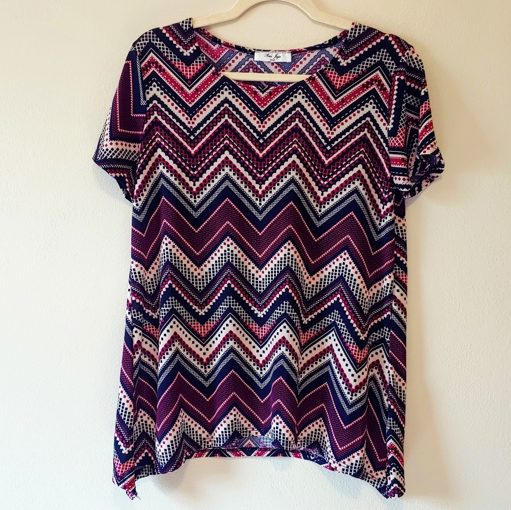 Rue Juju purple chevron scoop neck lightweight